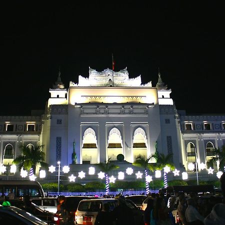 May Shan Hotel ย่างกุ้ง ภายนอก รูปภาพ